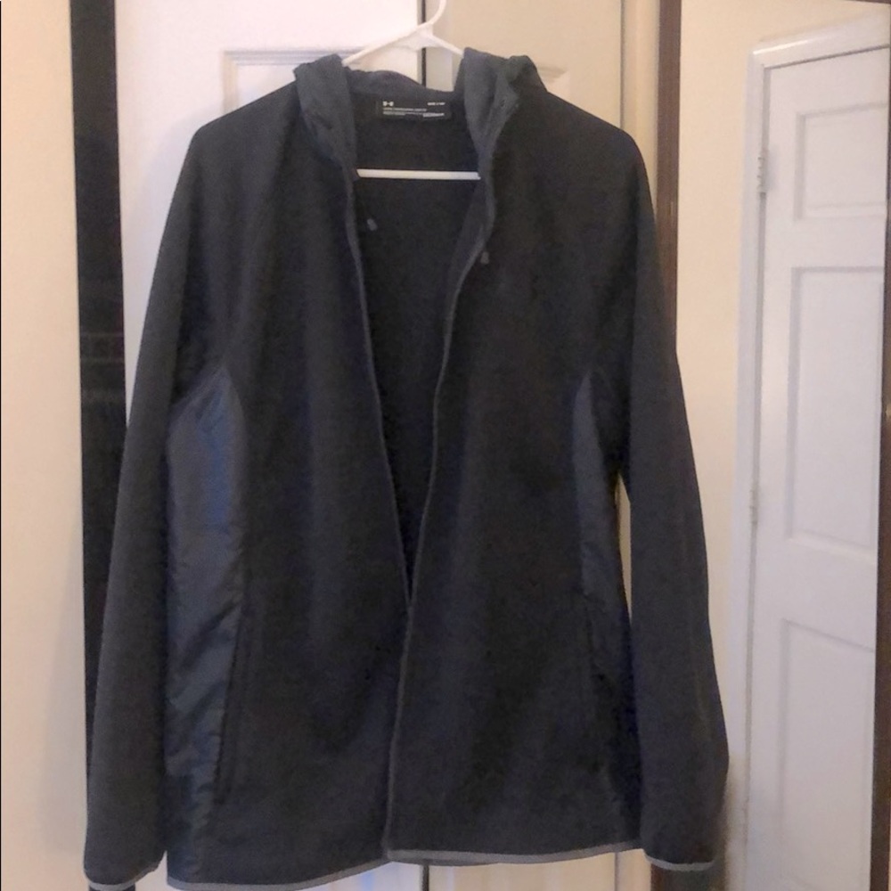 UA Swacket